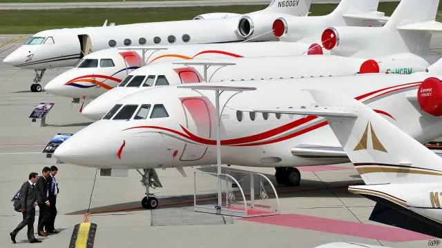 Kenyamanan, kemudahan dan kepuasan yang disediakan penerbangan pribadi menarik minat banyak orang, dan sekarang dengan harga yang lebih kompetitif, sangat mungkin hal ini akan memenangkan pengguna penerbangan kelas bisnis dan kelas satu. 