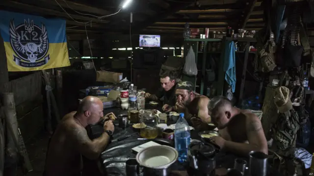 Сине-желтый флаг