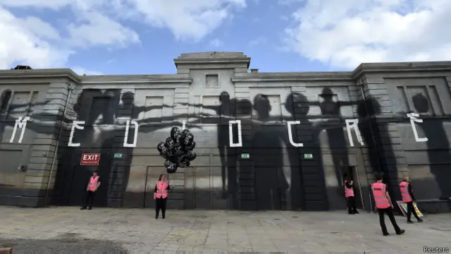 dismaland, "mediocre"