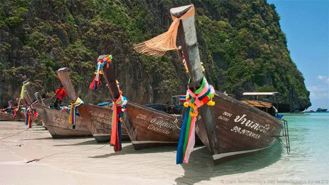 Thuyền gỗ đuôi dài truyền thống (Ảnh: Mark Fischer/Maya Bay Boats/Flickr/CC BY-SA 2.0)