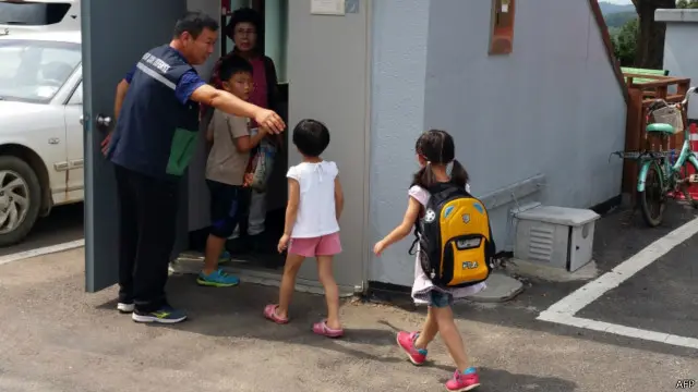 韩国国防部长韩民求发表讲话称，将竭力保护国民安全