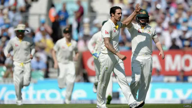 آسٹریلوی بولروں کی عمدہ کارکردگی کی وجہ سے اس میچ پر آسٹریلیا کی گرفت مضبوط ہے