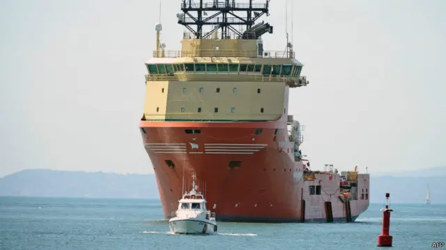 ناروے کی بحریہ کا جہاز سائم پائلٹ بھی امدادی کاموں میں شامل تھا