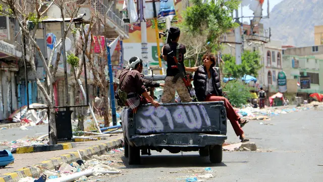 گذشتہ چند مہینوں کے دوران یمن میں مختلف گروپوں کے درمیان لڑائی جاری ہے