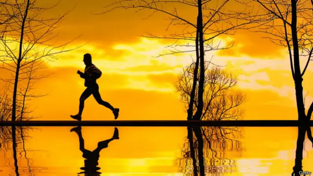 Cientistas têm tentado desvendar mistérios sobre a influência do tempo no corpo