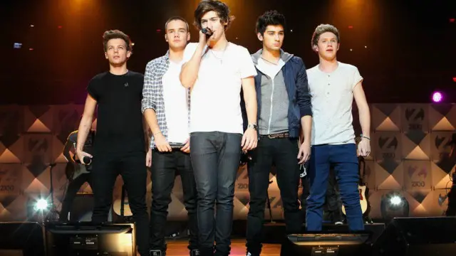 یہ بینڈ پانچ لڑکوں پر مشتمل تھا