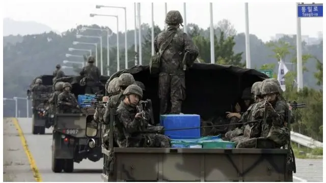 تقول كوريا الجنوبية إن كوريا الشمالية تستعد للحرب