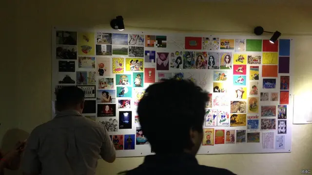 Selain menggelar konser, WSATCC dan RURU Corps juga menggelar pameran kartu pos.