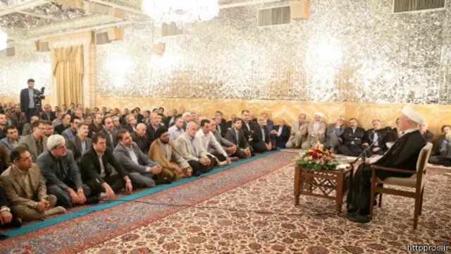 اکبر هاشمی رفسنجانی در تالار آیینه آستان قدس سخنرانی کرده 