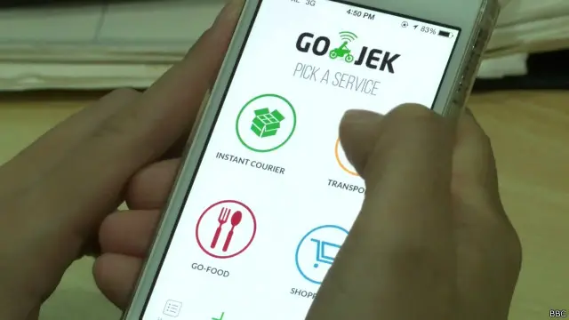 Pelanggan bisa mengetahui tarif GoJek melalui aplikasi ponsel.