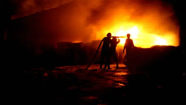 ہرات میں اس سے قبل بھی ایک گیس ٹینکر میں آگ لگی تھی (فائل فوٹو)