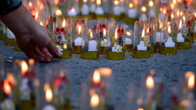 天津滨海新区8月12日深夜发生大爆炸，造成严重伤亡。