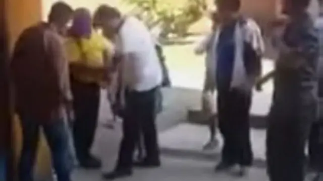 Evo Morales pide que le aten los cordones