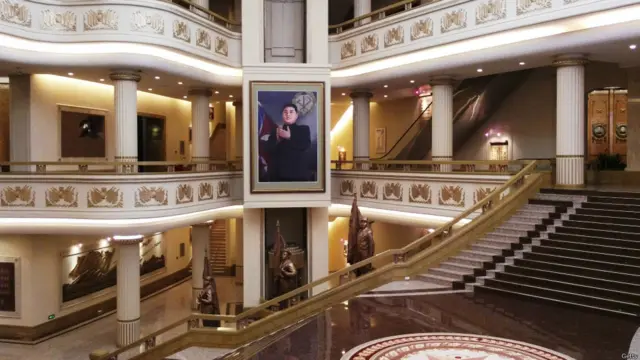 Pemandangan bagian dalam 'Museum Pembebasan Perang Tanah Air Penuh Kemenangan' pada 23 Agustus 2015 di Pyongyang, Korea Utara.