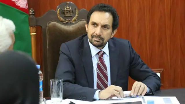 د ولسمشر غني ځانګړي استازي ټينګار وکړ د ملي حکومت لپاره پکار دا ده چې قومي ټولنې پر ټولنيزو او سياسي ټولنو بدلې کړې