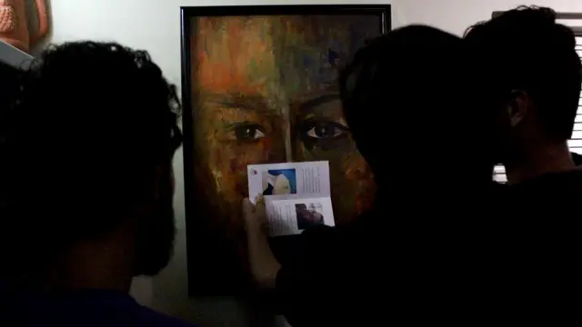 نمایشگاه تا یک هفته به روی بازدیدکنندگان باز است و در پایان برنامه نقد این آثار نیز برگزار خواهد شد.