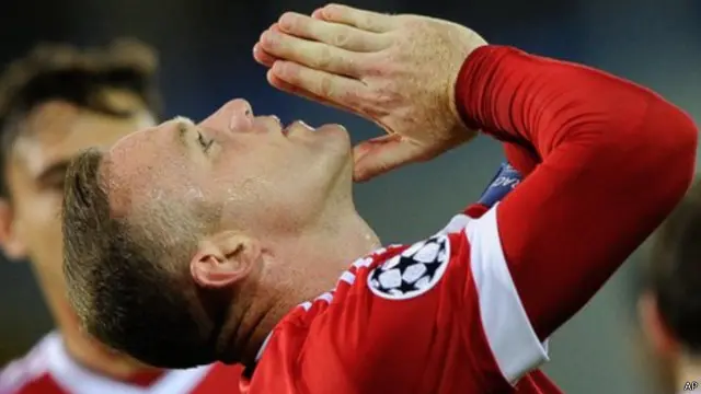 عادل روني الرقم القياسي للهداف التاريخي للمنتخب الانجليزي بوبي تشارلتون