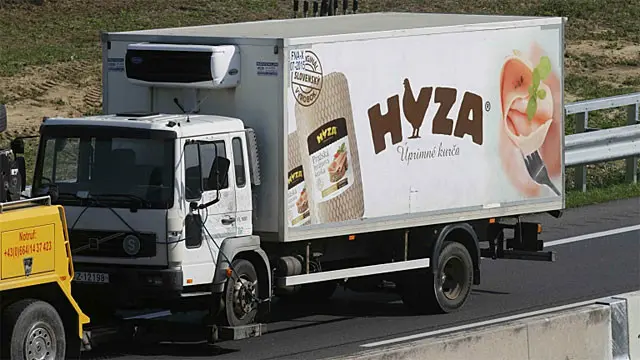 Mayat-mayat itu ditemukan sudah dalam keadaan membusuk