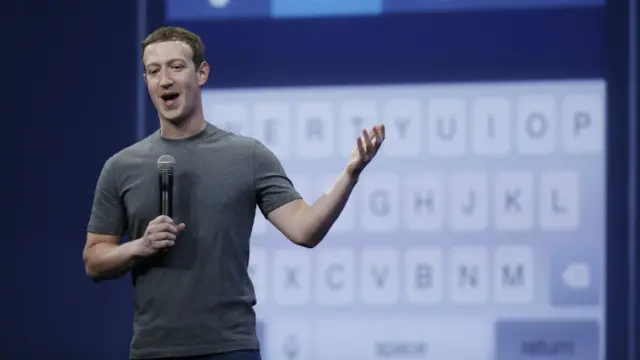 دہلی میں کالج کے طلبا سے بات کرتے ہوئے زکربرگ نے کہا کہ اقتصادی ترقی کے لیے انٹرنیٹ تک رسائی بہت اہم ہے