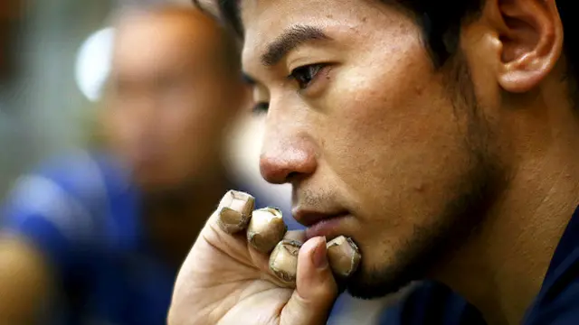 کریکی کی انگیاں ضائع ہونے کے باعث انھیں کوہ پیمائی میں بھی دشواری کا سامنا ہوتا ہے