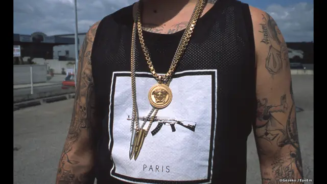 मैन, गेज़ेको एनालोजिक्यू