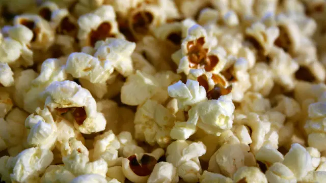 په جوارو کې ویټامین B او ویټامین B3 او ویټامین B6 هم شته.