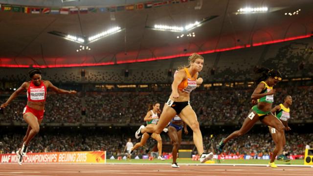 La atleta holandesa superó en los últimos cinco metros a Thompson, quien quedó con el quinto mejor tiempo de la historia.