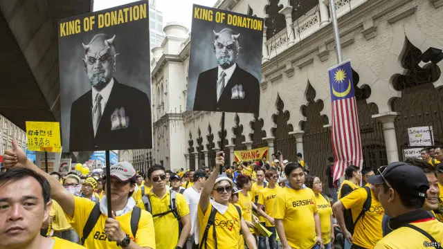 PM Najib menyatakan, aliran uang itu merupakan sumbangan yang tak bermasalah