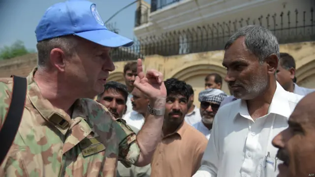 پاکستانی دفترِ خارجہ کے مطابق فائرنگ کا نشانہ کندن پور، باجرہ گڑھی اور تھاتھی نامی تین دیہات بنے۔ 