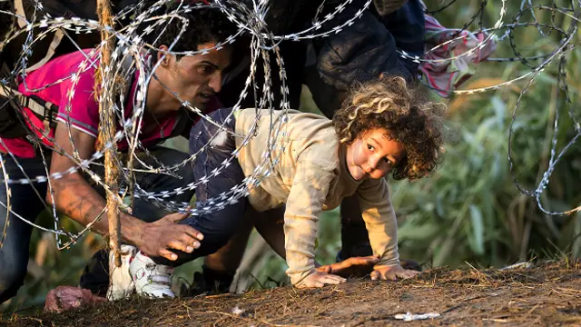 Мигранты, пытающиеся пробраться в Европу