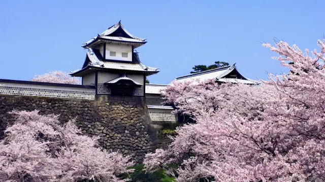 Lâu đài Kanazawa