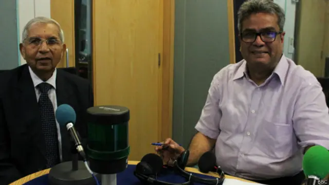 बीबीसी हिंदी स्टूडियो में डेंज़िल कीलर के साथ रेहान फ़ज़ल.