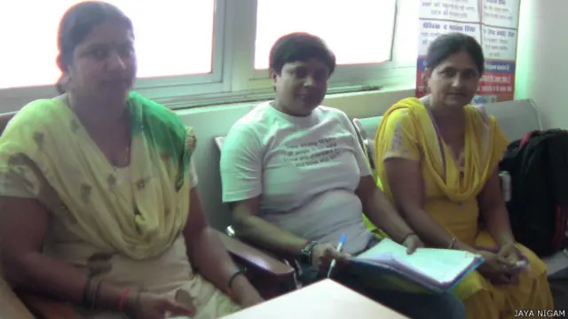 महिला कांस्टेबल अपनी ड्यूटी पर