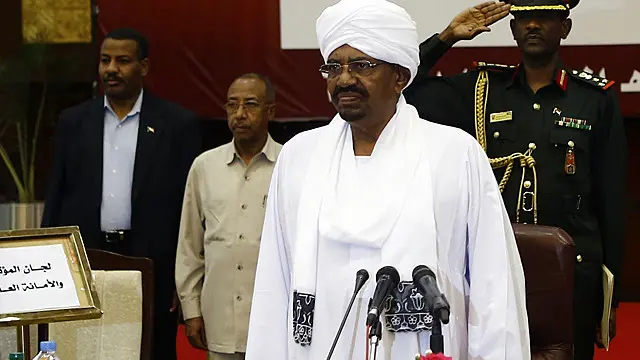 Al-Bashir telah berkuasa sejak 1989. Pada April tahun lalu, dia kembali memenangi pemilihan umum untuk kesekian kalinya.