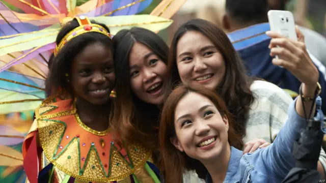 उत्सव का पहले दिन बच्चे छा गए