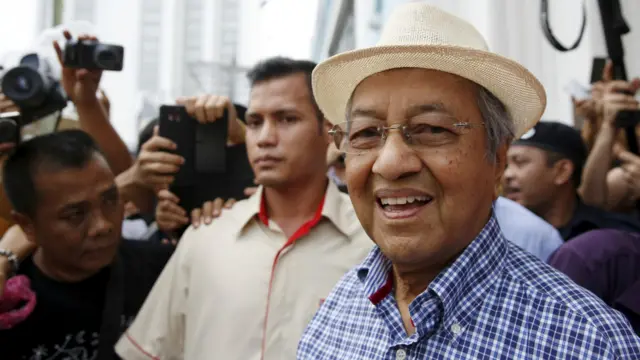 马来西亚前总理马哈蒂尔出席在吉隆坡净选盟集会现场(30/8/2015)