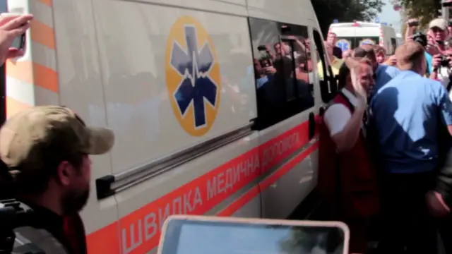 "Скорые" приехали почти сразу