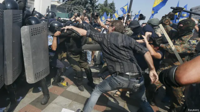 यूक्रेन किएव विरोध 2