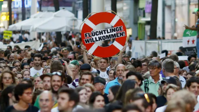 Avusturya'nın başkenti Viyana'da Pazartesi günü yapılan eylemde binlerce kişi AB'nin göçmenlik yasalarını değiştirmesini istedi.