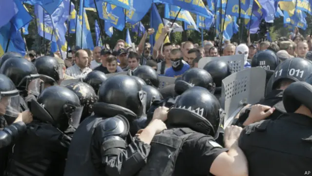 Зіткнення біля Ради