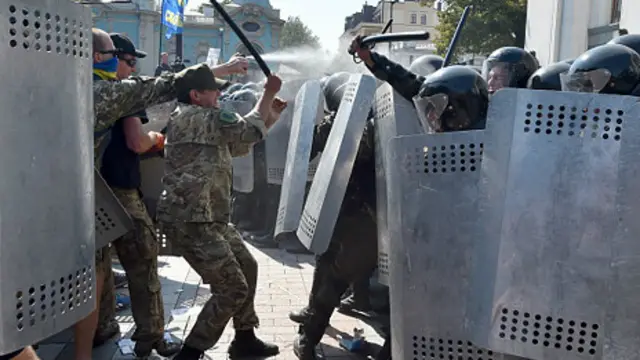 Вчені сподіваються знайти засоби попереджати спалахи політичного насильства, як, приміром, криваві сутички біля Верховної Ради