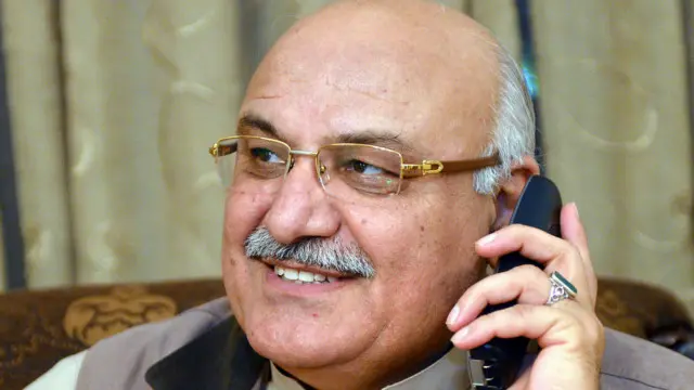  میاں افتخار حسین کا کہنا ہے کہ بار بار پاکستان مخالف باتیں کرنا ناقابل معافی جرم ہے