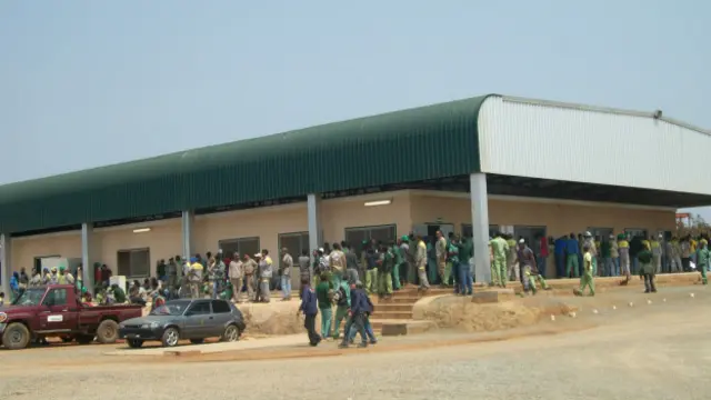 Obra em Angola deu origem a ação judicial no Brasil