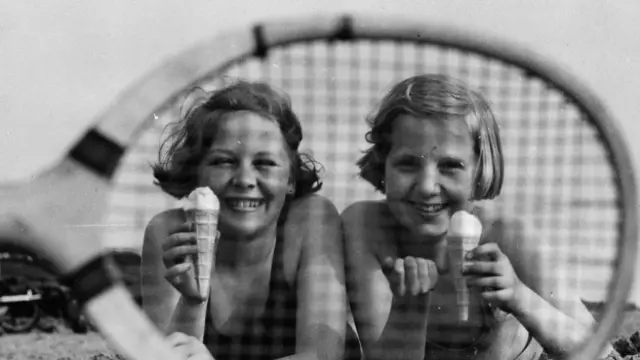 Девочки с мороженым