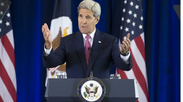 خوښ یم، چې ووایم د ایران له لوري د اتومي هوکړې عملي کولو لړ کې د مهمو شرطونو پوره کولو سره دغه لړ کې مهم پرمختګ شوی دی
جان کېري