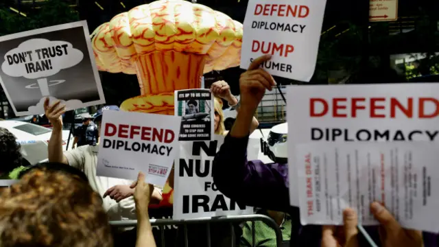 Некоторые в США выступают против любых соглашений с иранским режимом