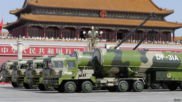 中國2015年9月舉行閱兵式展現的東風-31A固體洲際戰略核導彈。