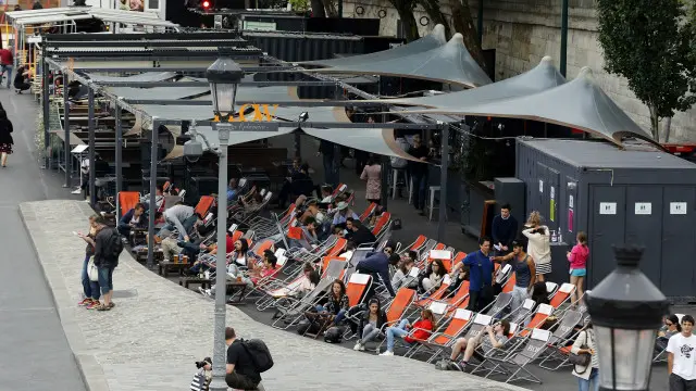 Pekerja di kawasan selatan Prancis lebih banyak berleha-leha?