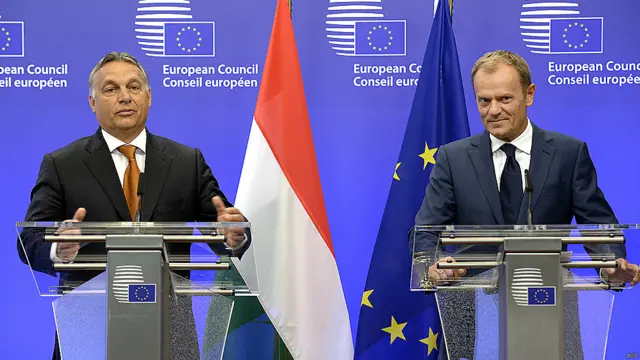 ورپی رہنماؤں میں تارکین وطن کے بحران سے نمٹنے کے معاملے پر اختلافات سامنے آئے ہیں اور ہنگری کے وزیرِ اعظم کا کہنا ہے کہ تارکینِ وطن کا مسئلہ اصل میں ’جرمنی کا مسئلہ‘ ہے کیونکہ یورپی یونین میں آنے والے سبھی تارکینِ وطن وہاں ہی جانا چاہتے ہیں۔