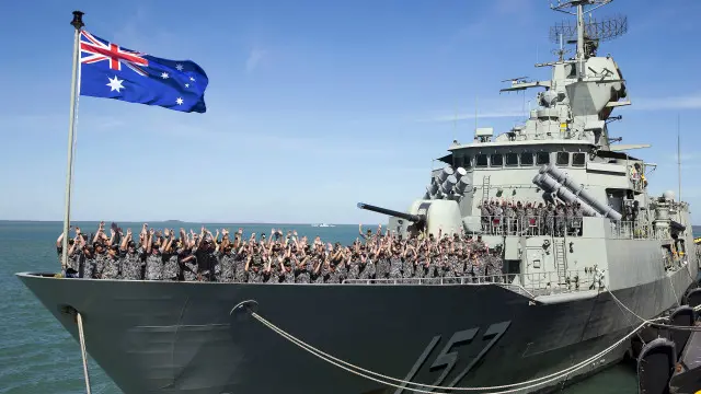 澳大利亚皇家海军驱逐舰柏斯号